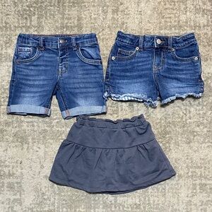 🔥4/20! Bundle of girls Jean shorts and skirt. Size 4T